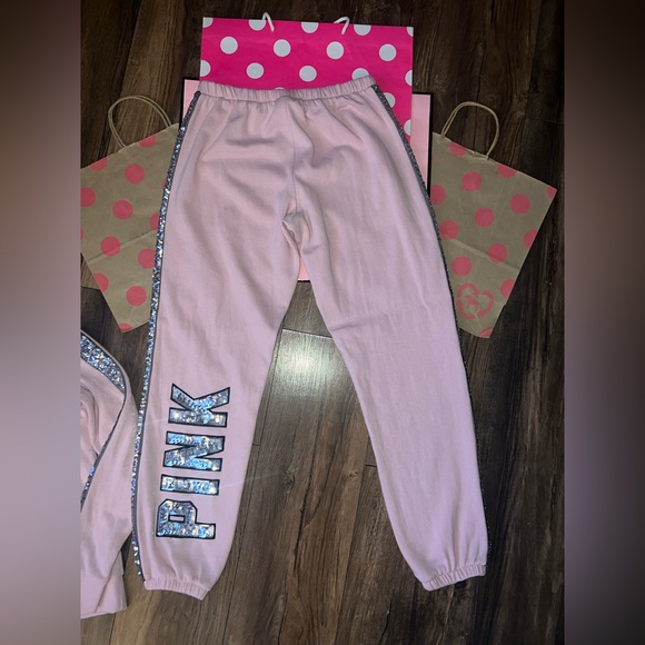 VS PINK Size SMALL RARE HTF Baby Pink Mega Bling Set. - Picture 11 of 16